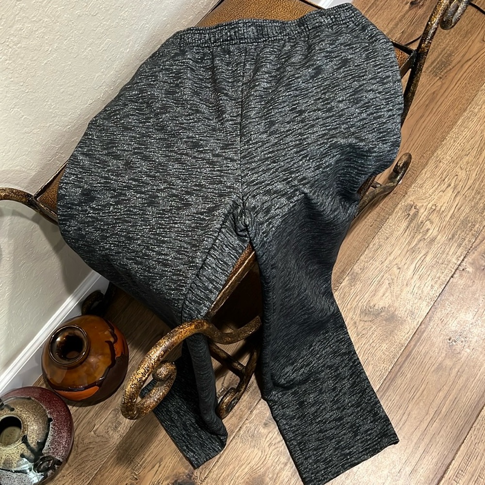 Amazon Essentials Charcoal Gray Sweatpants comfortable, soft stretch waistband!